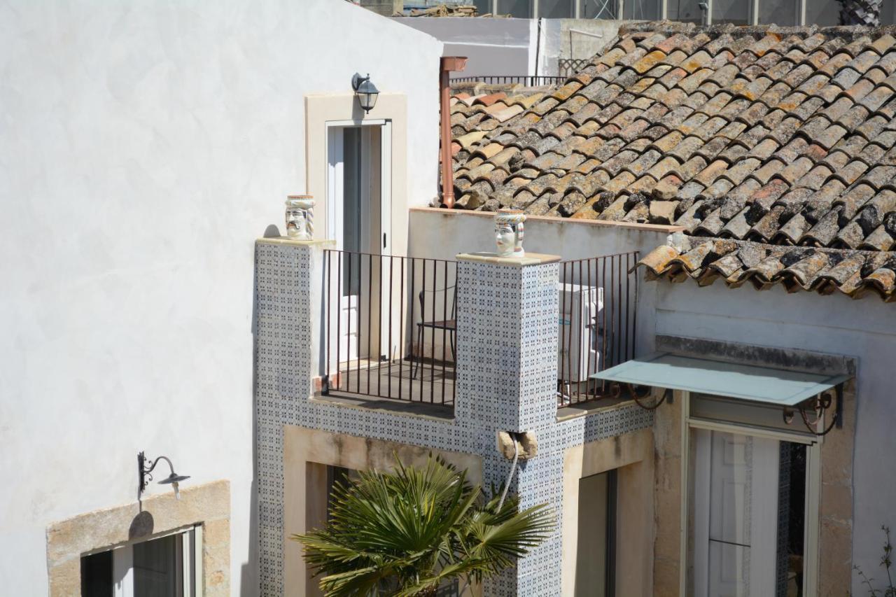 Casale Rocca Fiorita Bed & Breakfast Acate ภายนอก รูปภาพ